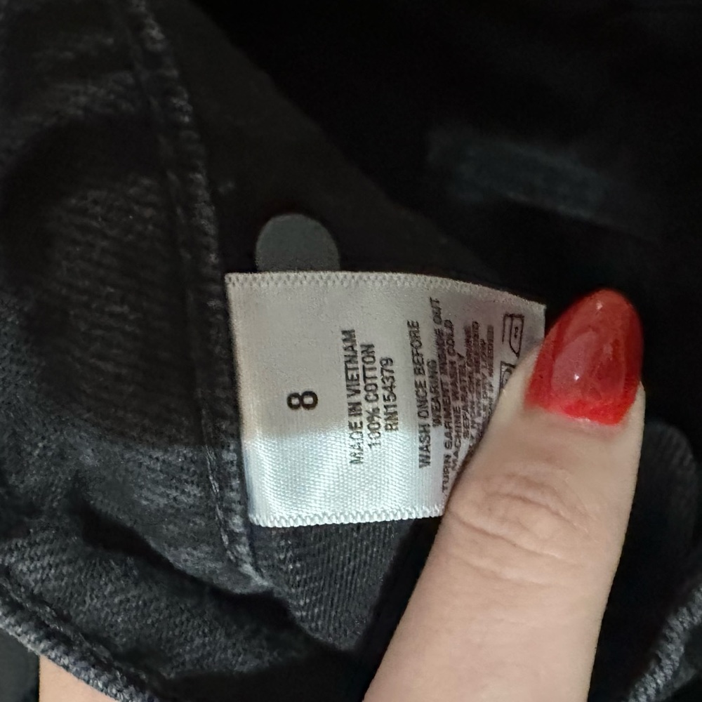 BLACK RIPPED MOM JEANS - Picture 3 of 6